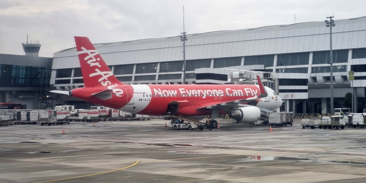 Tidak perlu lagi matikan telefon waktu berlepas dan mendarat dengan Malaysia Airlines