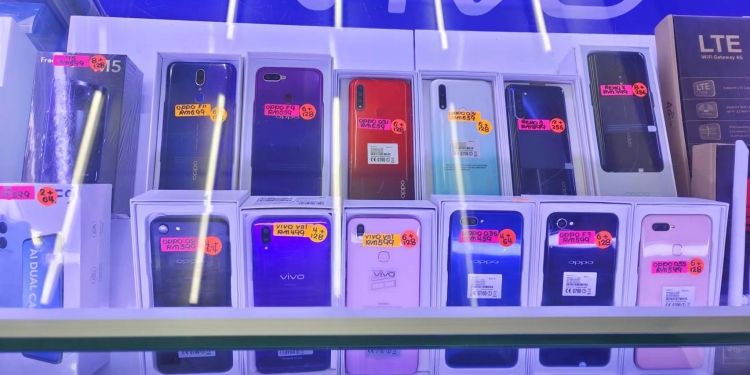 Yakin telefon Vivo anda asli, bukan tiruan? Boleh semak dengan cara mudah ini