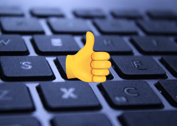 Menghantar emoji ‘thumbs up’ boleh membawa maksud kontrak telah sah ditandatangani