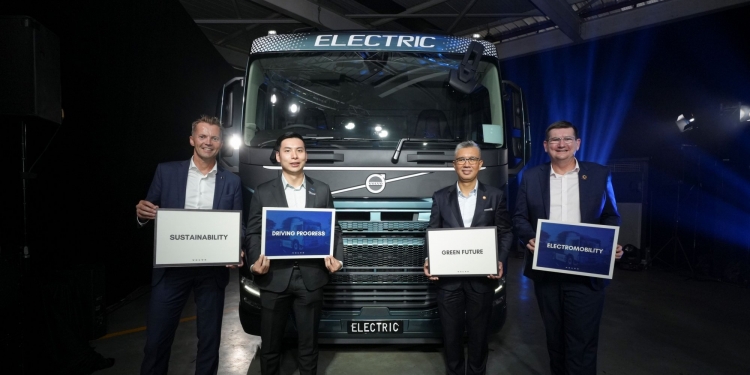 Trak elektrik pertama Volvo tiba di Malaysia, 50% jimat tenaga dengan jarak pemanduan sehingga 300km