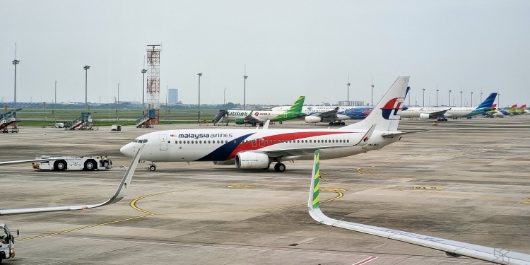 Hanya 5 syarikat terlibat dalam pemberian subsidi RM300 tiket penerbangan untuk pelajar IPTA