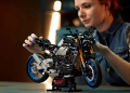 Raja tork Yamaha MT-10 SP diabadikan pada set Lego Technic pada skala 1:5