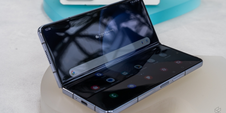Samsung Galaxy Z Fold 5, pengalaman komputer diperhebat di peranti lipat kalis air