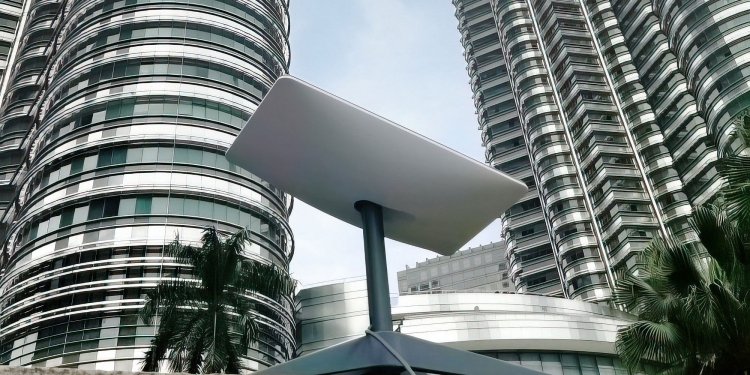 Starlink terima pengecualian khas kerajaan untuk masuki Malaysia, kenapa?