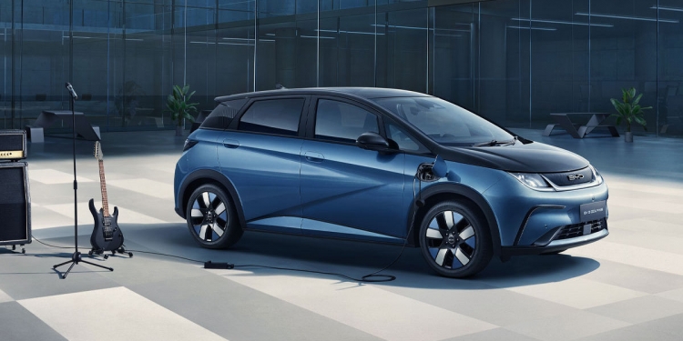 BYD Dolphin Malaysia: EV bawah RM100k yang lengkap ciri keselamatan