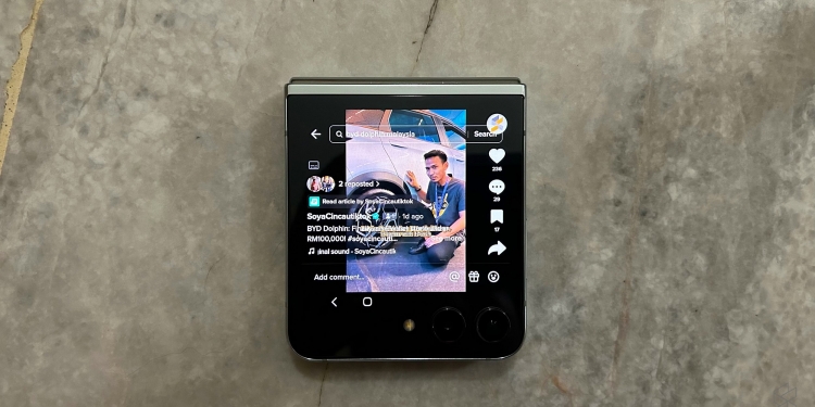 Anda boleh jalankan semua aplikasi di skrin luar Galaxy Z Flip 5 dengan cara ini