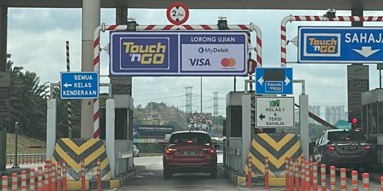 Lebuhraya MEX: Bayar tol guna kad kredit, Samsung Pay atau Apple Pay lagi cepat dari Touch n Go?