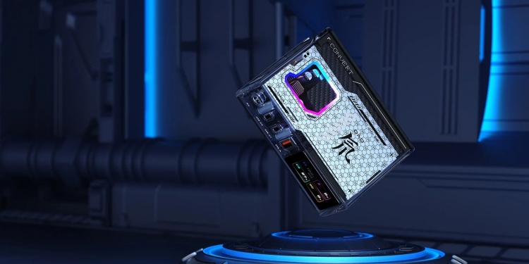 Redmagic ada pengecas GaN berlampu RGB dan boleh cas 3 laptop serentak