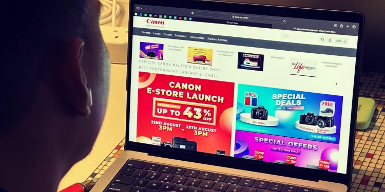 Canon buka gedung dalam talian rasmi, boleh daftar jaminan dan ikuti kelas fotografi juga