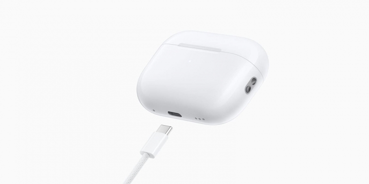 AirPods Pro 2 kini hadir dengan port USB-C, bersama fitur Adaptive Audio baru