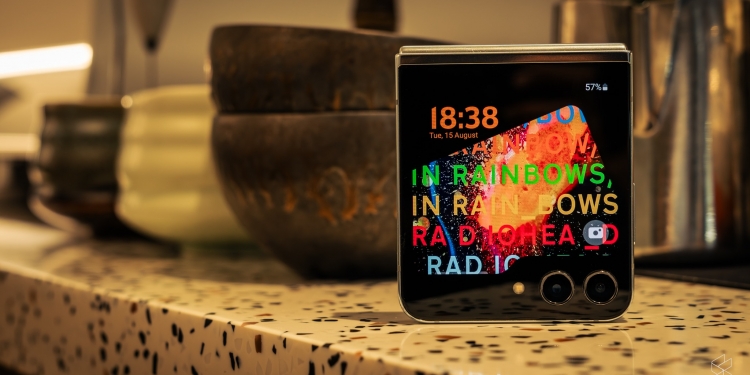 Samsung Flip Town akan tiba di Pulau Pinang, Melaka dan Johor Bahru, boleh pandu uji kamera Galaxy Z Flip 5