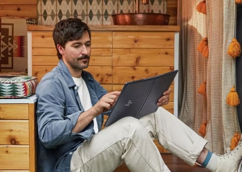 HP Spectre Foldable, laptop boleh lipat ternipis dunia, harga lebih RM20,000