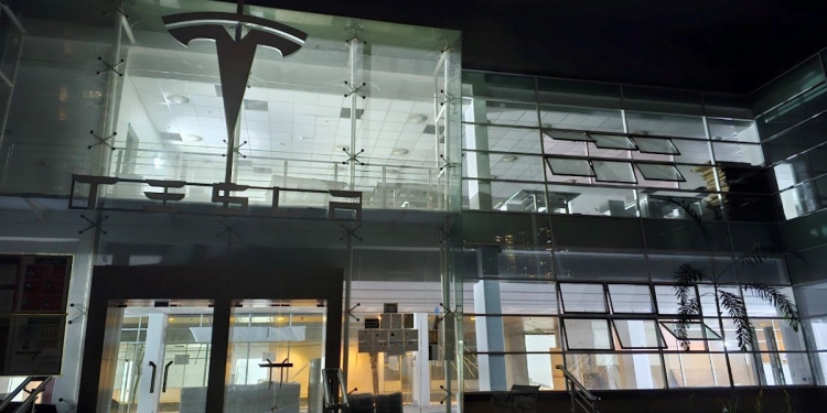 Tesla Cyberjaya: Ini pandangan awal ibupejabat Tesla Malaysia