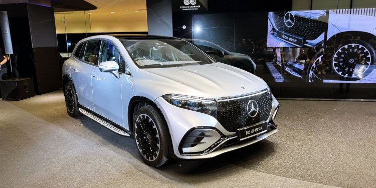 Mercedes-Benz EQS SUV Malaysia: EV mewah 7 tempat duduk berharga hampir RM700 ribu