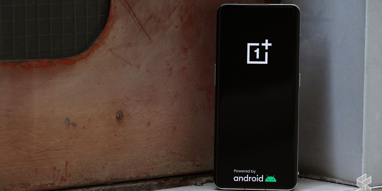 OnePlus 12 akan dilancar pada 4 Disember, guna sensor kamera Sony Lytia baharu