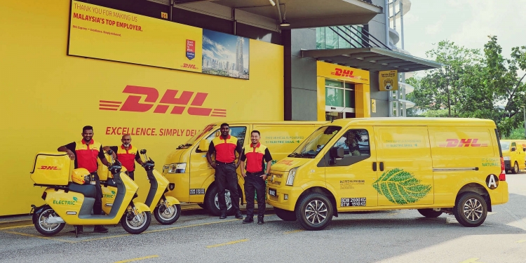 DHL Express Malaysia tambah 51 EV untuk hantar bungkusan anda tanpa punahkan alam
