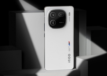 Telefon Snapdragon 8 Gen 3 pertama dilancar di Malaysia adalah iQoo 12?