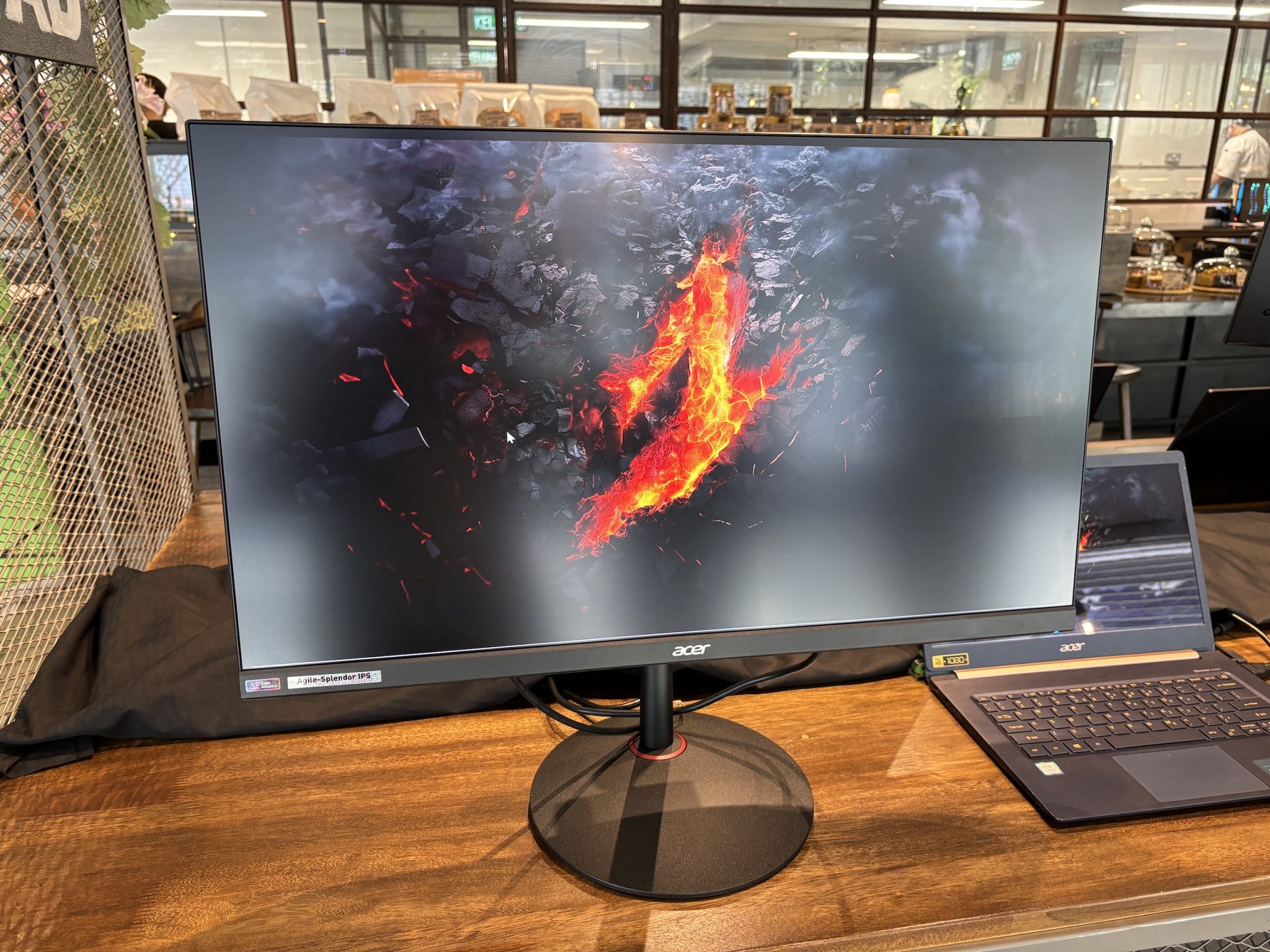 Acer lancar monitor baharu untuk gaming dan kerja dengan fungsi sentuh