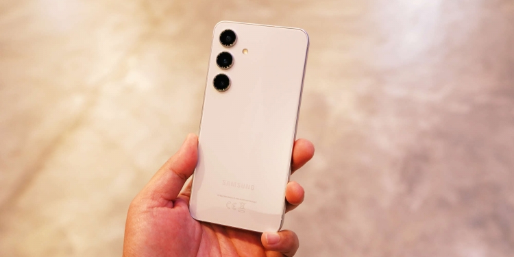 Samsung Galaxy S24 dan Galaxy S24+: Diperkasa fungsi pintar Galaxy AI dan dijamin terima Android 21