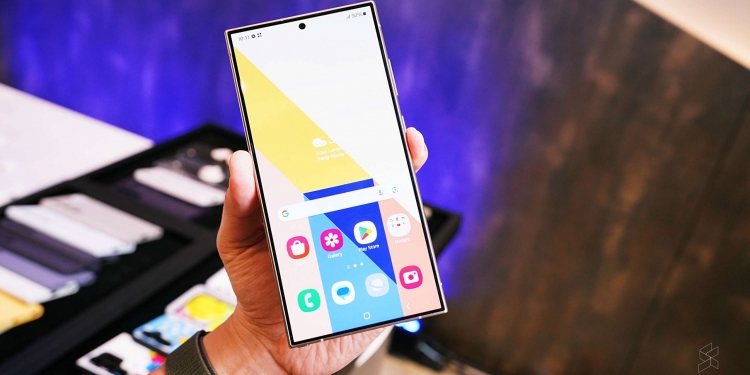 Samsung Galaxy S24 Ultra: Tagih teknologi AI untuk tampil unik, apa lagi yang baharu?
