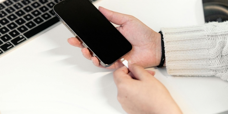 240223 Tips Elak Cas Phone