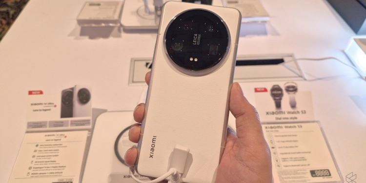 Xiaomi 14 Ultra Malaysia: Kamera Leica super hebat, pesaing Galaxy S24 Ultra