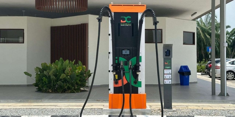 WCE ada stesen EV DC Handal 200kW di Tol Assam Jawa