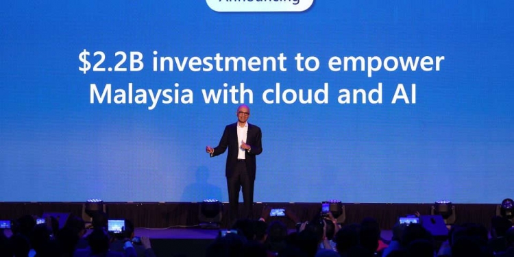 CEO Microsoft temu PM Anwar Ibrahim, umum pelaburan RM10.5 billion