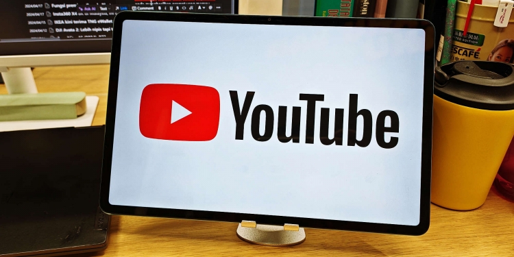 YouTube Studio GenAI