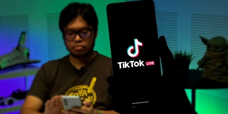 TikTok Live telefon harga patut di SoyaCincau BM
