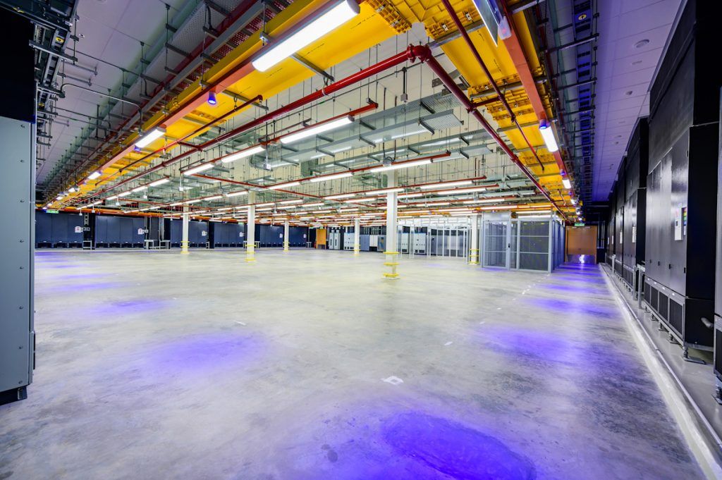 Bahagian dalam Equinix JH1 IBX