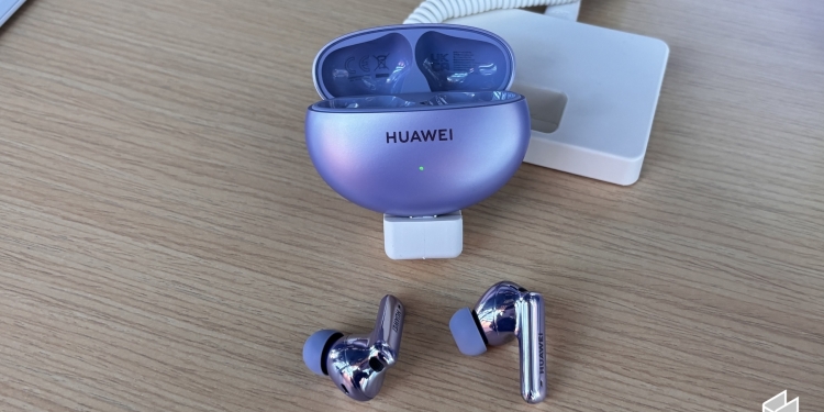Huawei FreeBuds 6i, fon putik ANC dengan kalis air IP54 pada harga RM399