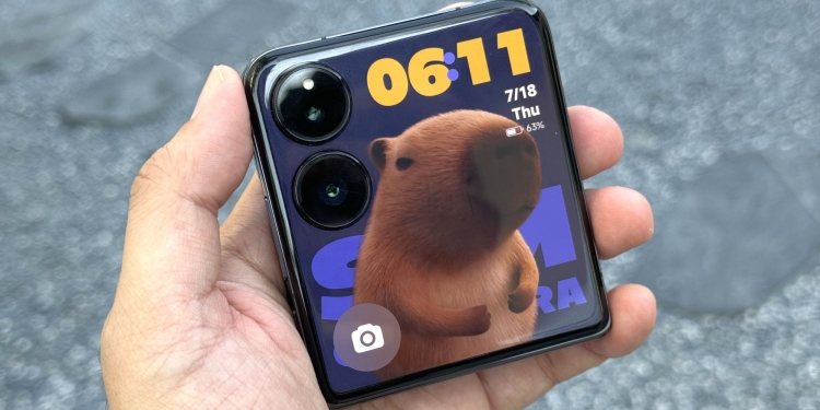 Xiaomi MIX Flip: Telefon lipat dengan kamera Leica dan bateri paling besar 4,780mAh