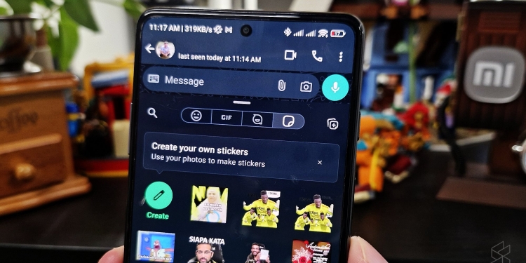 Pengguna Android kini boleh cipta pelekat WhatsApp sendiri, ini caranya
