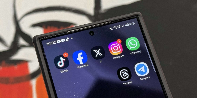 AIC saran Malaysia tangguh pelaksanaan lesen media sosial, ini sebabnya