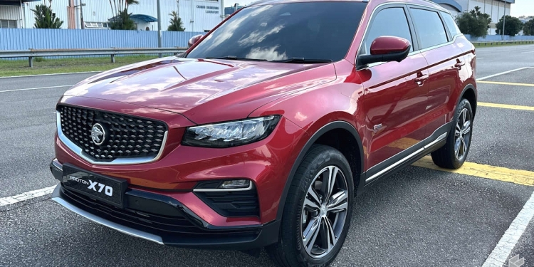 Proton X70 (2025) dilancarkan secara rasmi, harga bermula RM98,800