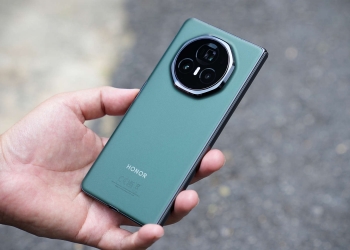 Honor Magic V3: Ternipis dalam kelasnya dan kini boleh selam air