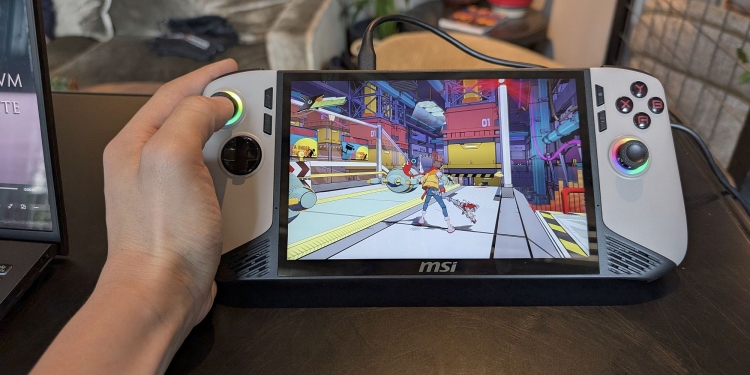 [IFA 2024] Claw 8 AI+: Percubaan kedua MSI untuk cabar ROG Ally