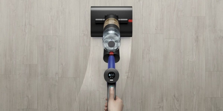 Bersihkan lantai rumah 50% lebih pantas dengan Dyson WashG1, ini caranya