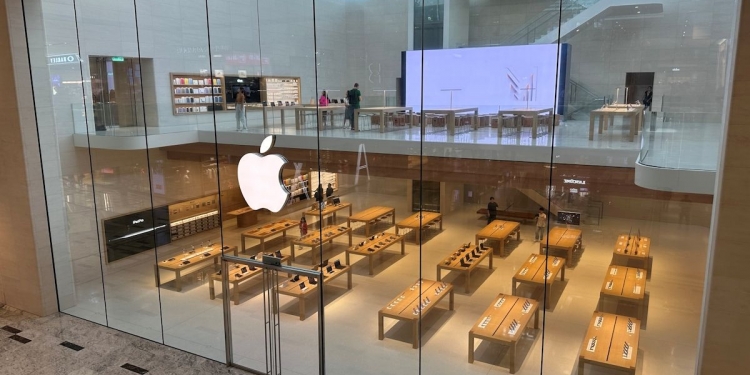 iPhone 16 Malaysia: Apple Store TRX buka awal pada 20 September 2024