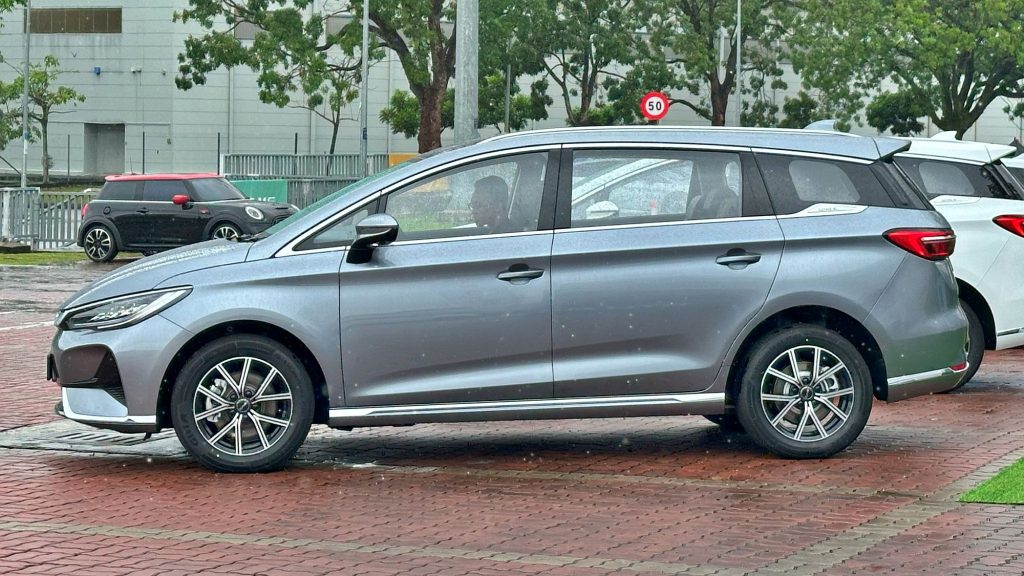 BYD M6 Malaysia