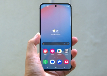 Galaxy S24 FE: Kameranya mampu teman Alice dalam kegelapan Wonderland