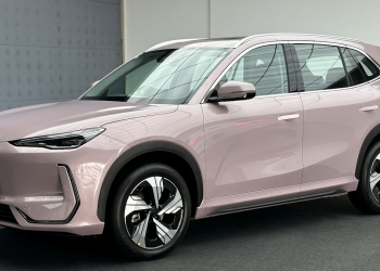 Proton e.MAS 7 kini rasmi, harga bermula RM105,800