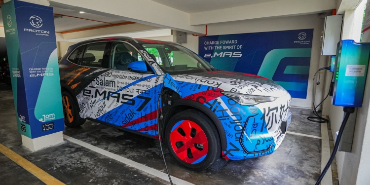 PRONET x EVC Pengecas EV di kondominium