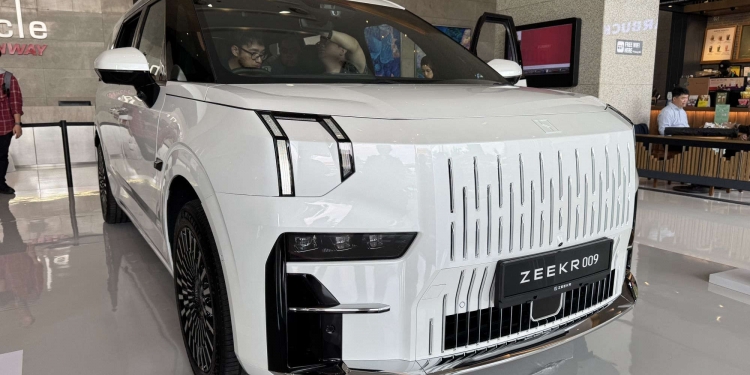 Zeekr 009 MPV elektrik masuki Malaysia
