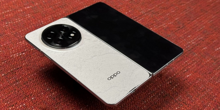 Oppo Find N5: Telefon lipat ternipis dengan Snapdragon 8 Elite & kalis air IPX9, harga RM7,999