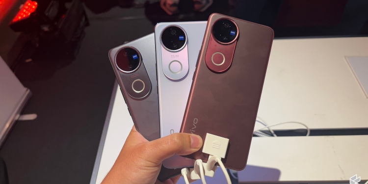 Vivo V50 Malaysia: Masih diperkasa Snapdragon 7 Gen 3, tapi bateri lebih besar 6,000mAh