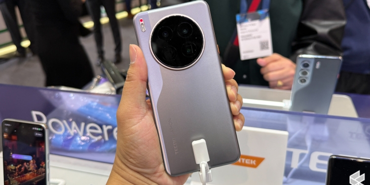 Siri Tecno Camon 40 diumum, tampil dengan kamera periskop 50MP & kalis air IP69