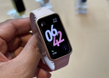 Huawei Band 10 kini tersedia di Malaysia dengan diskaun, sokong pembayaran QR TNG eWallet