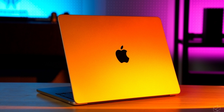 PROMO: Apple Macbook Air 13″ M2 kini boleh dibeli pada harga RM2,899